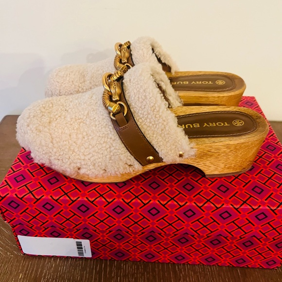 TORY BURCH Jessa Shearling Clog in Buttermilk/Royal Tan size 7 - Picture 5 of 11
